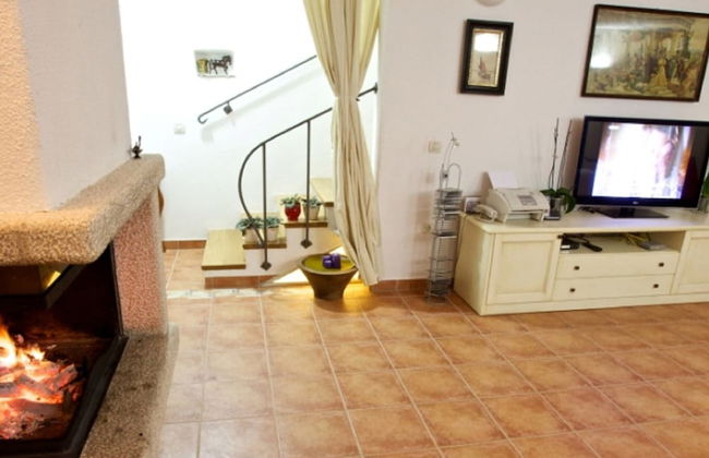 Adorable Villa With Swimming Pool and sea View - Foto 14