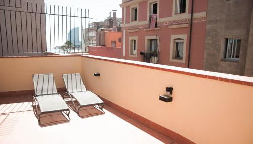 Barcelona Beach Apartments - Photo 3