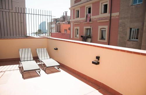 Barcelona Beach Apartments - Photo 3