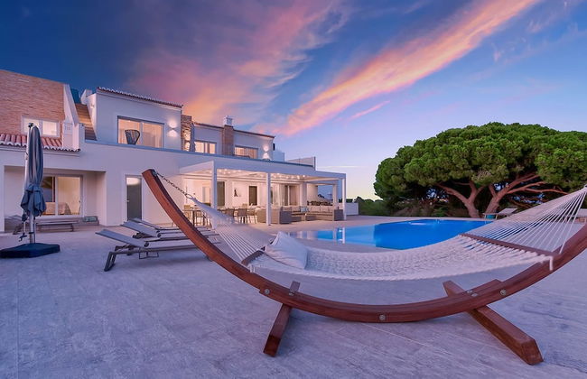 Goldeneye Luxury 6 Bedroom Villa With Infinity P - Foto 8