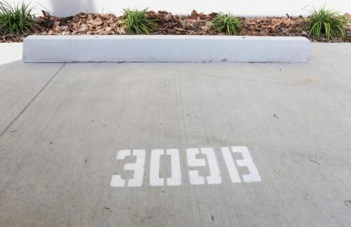 The Champion's Suite Newly Built Upscale Central - Photo 67