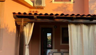 Villetta MP casa sviluppata su due piani con doppia veranda e parcheggio privato - Foto 2