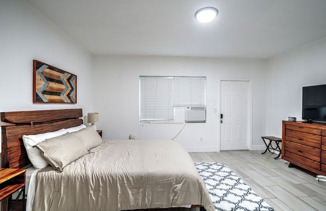 Apartments near brickell - Photo 10