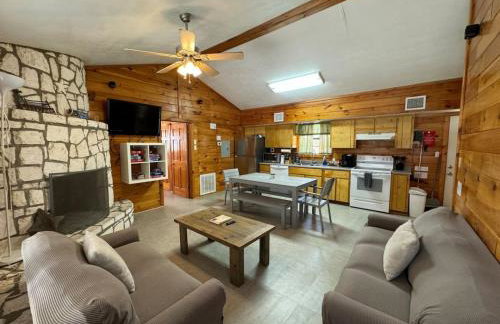 Cherokee Oaks - Frio River Haven - Foto 16