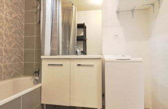 Beautiful Bright Apt With Terrace - Photo 13