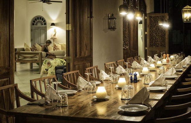 A Sophisticated Spacious Beach Villa With 20 Meter Water Slide - Foto 10