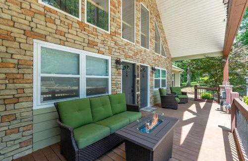 Funtastic Retreat! PS5, View, Goats, Hot Tub, Karaoke - Foto 1