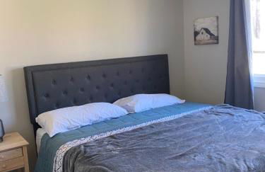 Hiker's Retreat modern 3 bedroom home with 2 baths - Foto 10