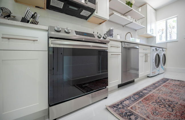 Uhost AI 1BR Sleek Modern Retreat - Foto 15