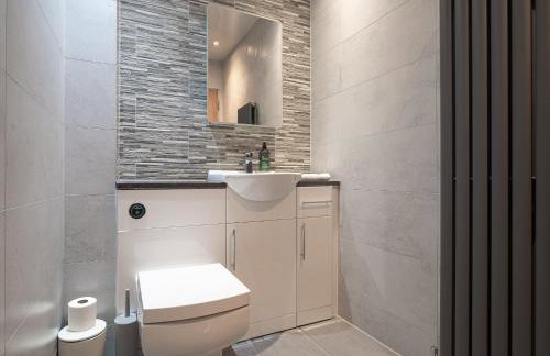 CITY CENTRE APARTMENT with Free Secure Underground Parking - Foto 21