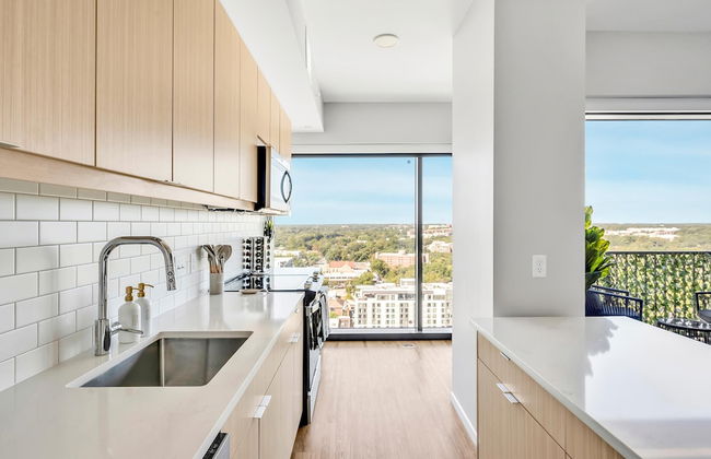 High-rise Apt Raleigh Free Parking Sunset View 2 - Foto 12