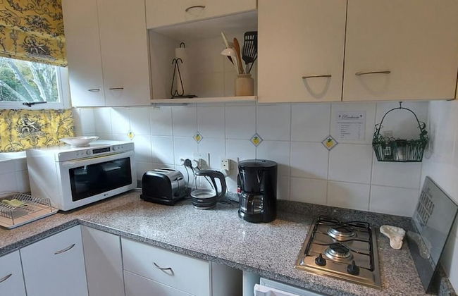 Roosboom Luxury Studio - With Sea View and Kitchen, Ideal for 2 Guests, Capetown - Foto 5