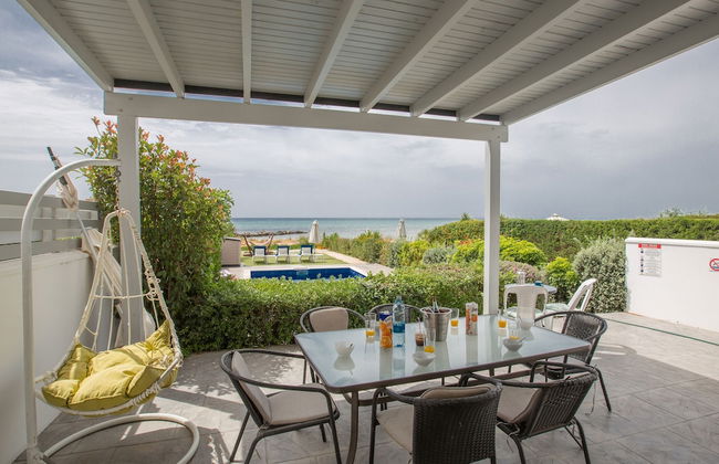 Villa Suri, Luxury Seafront Villa - Foto 20