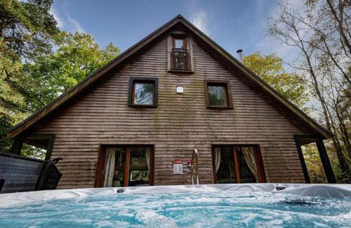 Stanton, woodland lodge with hot tub for 14 - Foto 42