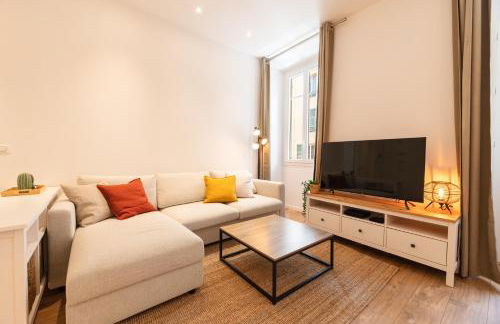 Magnifique 2P avec vue sur le port de Nice - Photo 4