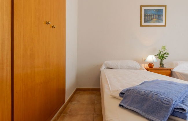 3 bedroom House in Salou with swimming pool and garden - Photo 23