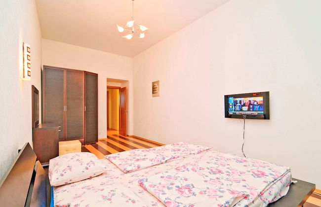 Feelathome on Lower Nevsky - Photo 22