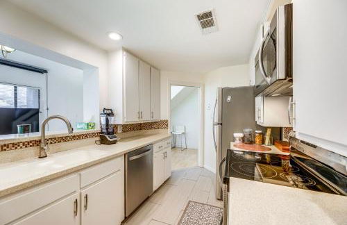 Pool and Trail Access On-Site Barton Creek Condo! - Foto 11