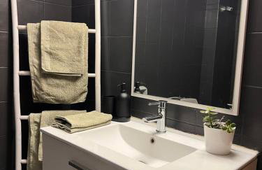 Spacious 2BR Apartment with Balcony near Metro Thessaloniki - Foto 28