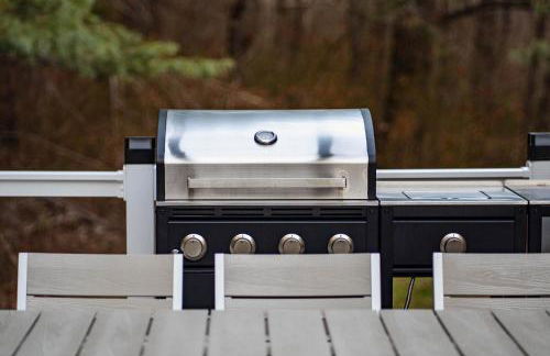 Catskill MNTN Escape 5 BR 3 bath Villa Hot Tub Fire Pit Best Group Stay - Foto 47