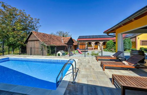 2 Bedroom Cozy Home In Gornja Ploscica - Foto 10