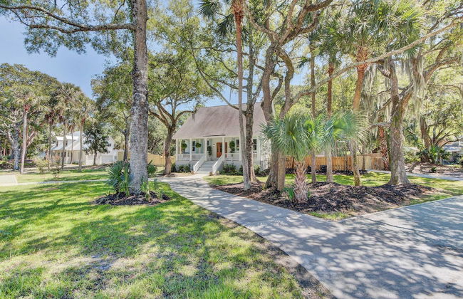 Southern Oasis by Avantstay 0.5mi Walk to the Beach, Pool, Patio, Large Yard - Photo 62