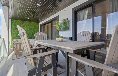 Upscale Lakeside Condo with Extraordinary Amenities at Topsider in Osage Beach 19mm - Photo 56