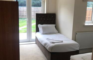 YBC Court, Aldershot - Foto 5