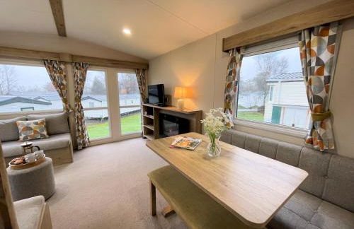Cosy 3BR Getaway in Beautiful Country Park - Pass the Keys - Foto 7