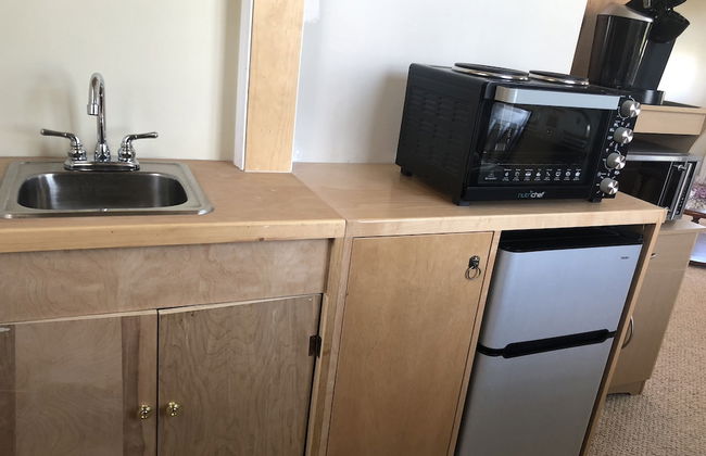 Bluewaters Retreat Bachelor Unit - Photo 7