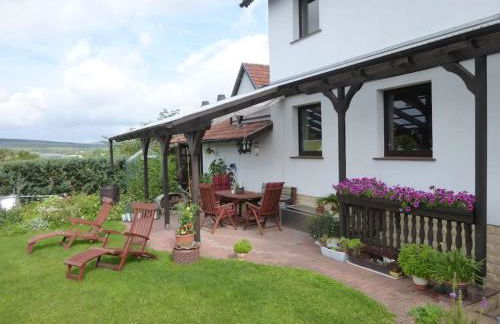 gemütliche große Wohnung in ruhiger Lage - Foto 2