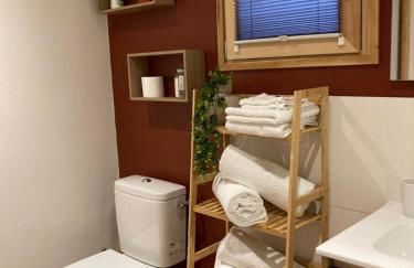 Renovated flat facing Mont Blanc - Photo 26