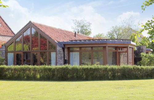 Mow Barton - Photo 1