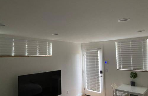 Modern apartment near light rail - Foto 12