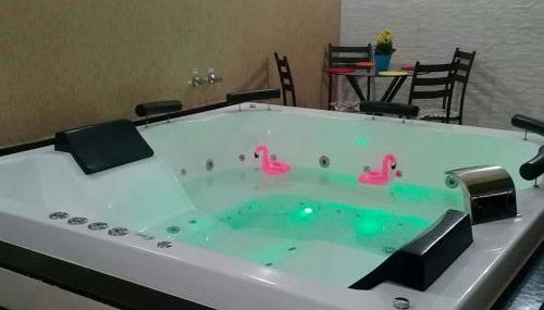 Casa com 2 quartos e banheira de Hidromassagem - Foto 2