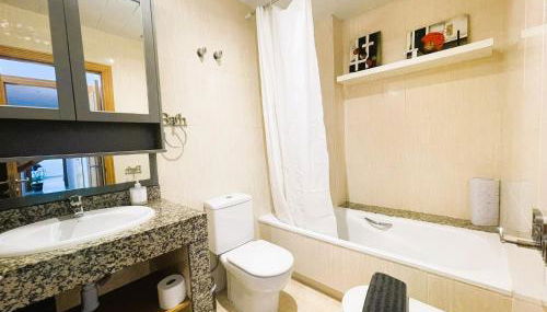 ENJOY in Beautiful flat in front of the sea and beach - Photo 3