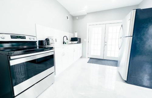 2 Homes, 1 Stay-7BR Niagara Falls Compound - Foto 25