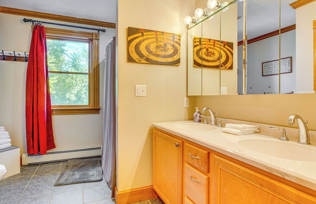 Spacious Belmont Home w/ Seasonal Pool & Grill - Foto 18