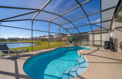 South Facing Pool with Stunning Lake View - Family Friendly Home - Nr Disney - Foto 33