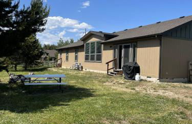 New! Grand Manor - Close to Tamarack and Lake Cascade - Pet friendly - fenced yard - trailer parking - Foto 36