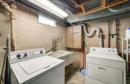 Spacious and Peaceful Suburban Home in Lansing! - Foto 28