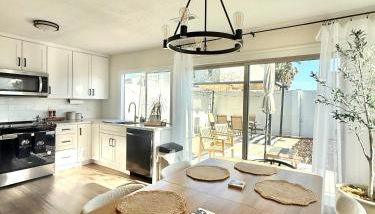 Peaceful Modern Home, Cozy Nights - Foto 4