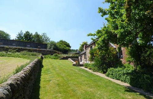 Chevinside Cottage - Photo 10