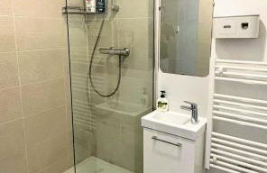 Elegant Apartment with Private Parking, close to Paris - Foto 13