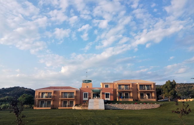 Finiki Plaza - Photo 37