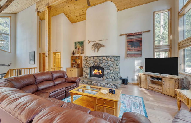 Hansel by Avantstay Pool Table, 5mins to Skiing - Foto 7