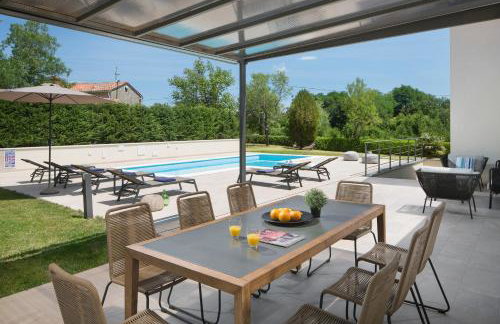 VILLA del SOL with large garden perfect for families - Foto 3