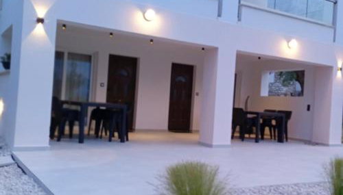 Q Luxury Rooms Paleros - Foto 4