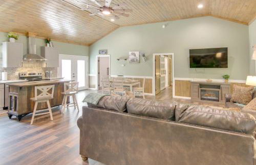 15 Mi to Pigeon River Rafting Newly Built Cabin! - Foto 7