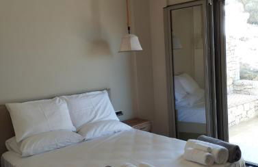 Costa Meganisi - Photo 14